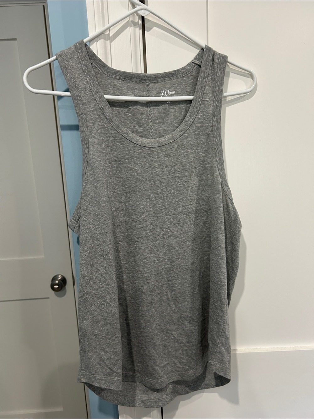 NWT J.Crew Heather Gray Scoop Neck Tank size XS